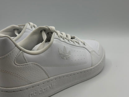 ADIDAS 
Footwear White / Footwear White / Grey One