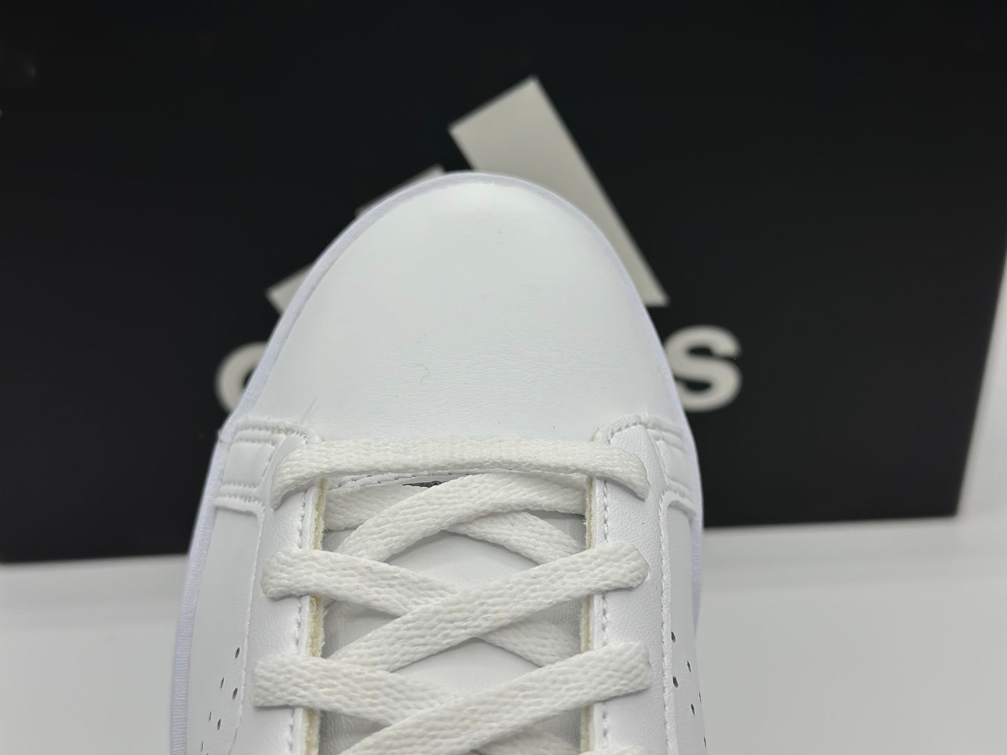 adidas Femme Base Courtpoint Chaussures de Tennis