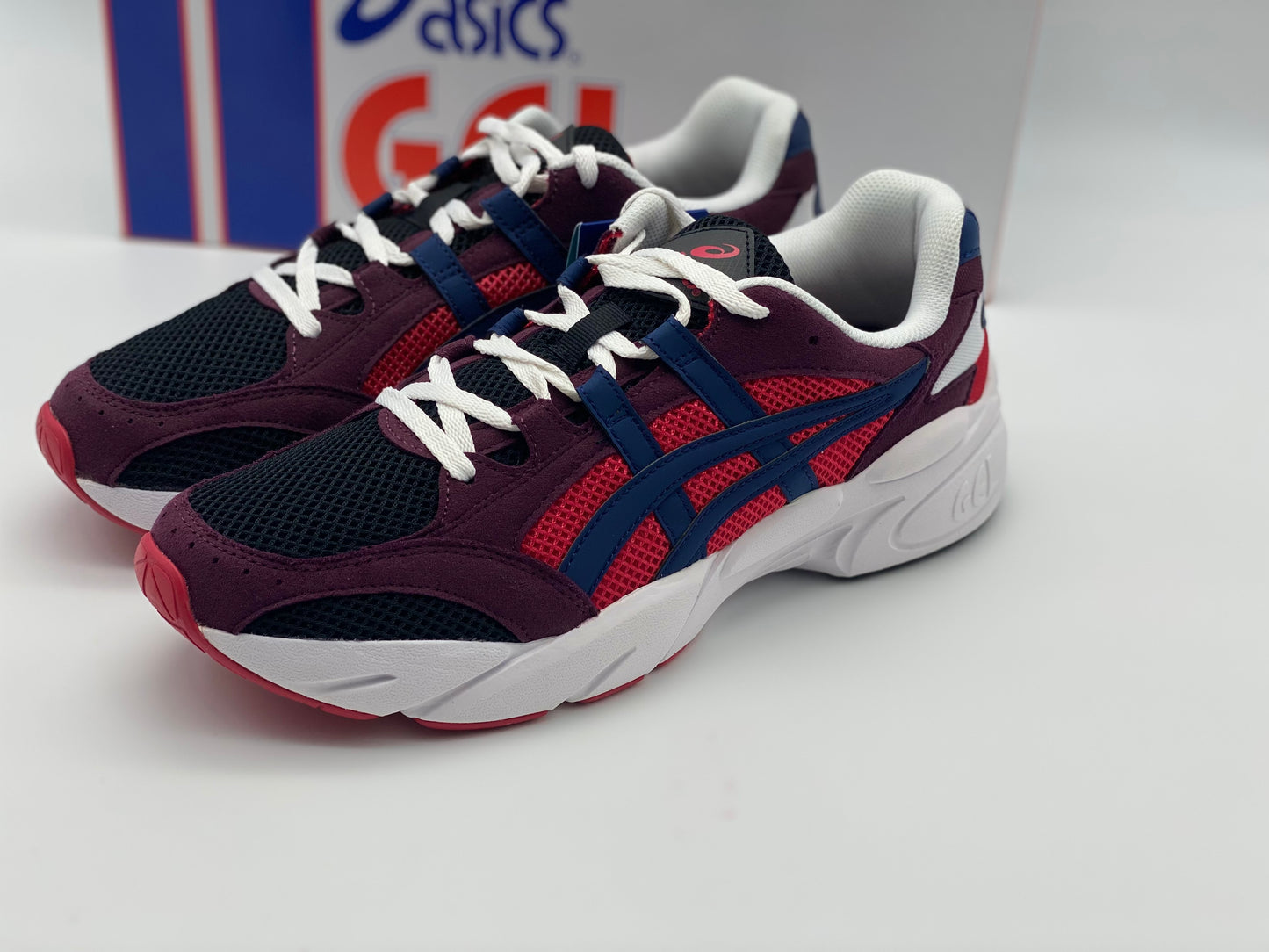 Basket Asics GEL neuves et authentique taille 44 et 44,5