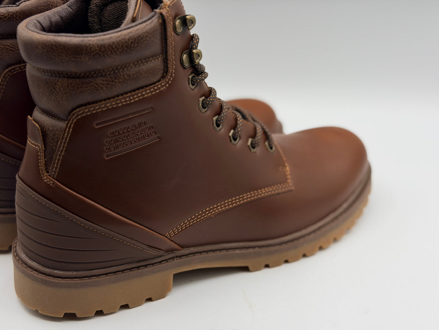 Bottes à lacets marron