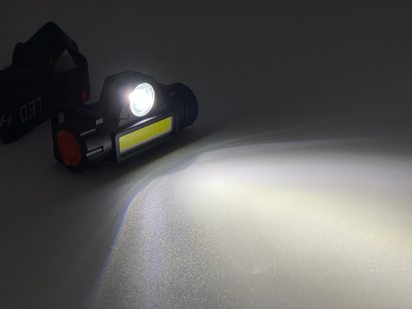 Lampe Frontale Led ImperméAble à L'Eau Puissante Rechargeable 4 Modes D'éClairage neuve
