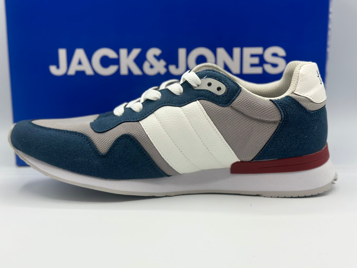 Chaussures baskets jack&jones pour homme neuves taille 44