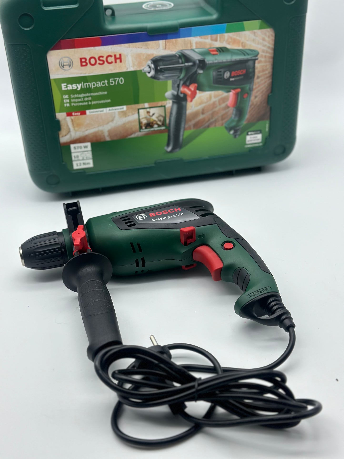 Bosch Perceuse à percussion - EasyImpact 550 dans un coffret avec l’assistant de perçage neuve