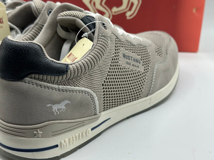 Baskets Mustang Sneakers ultra léger