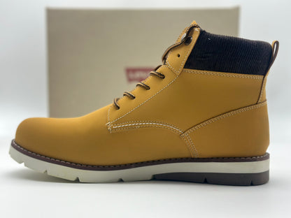 Chaussures montantes LEVI’S taille 44 neuves et authentique pour homme