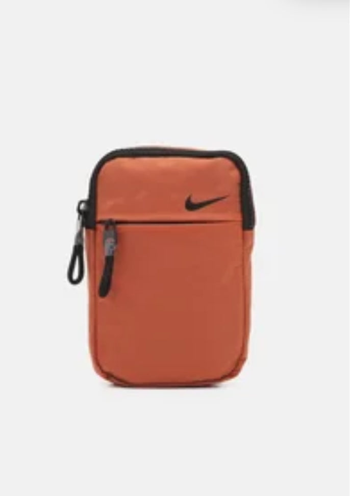 Nike - Essentials - Pochette bandoulière irisée - Orange