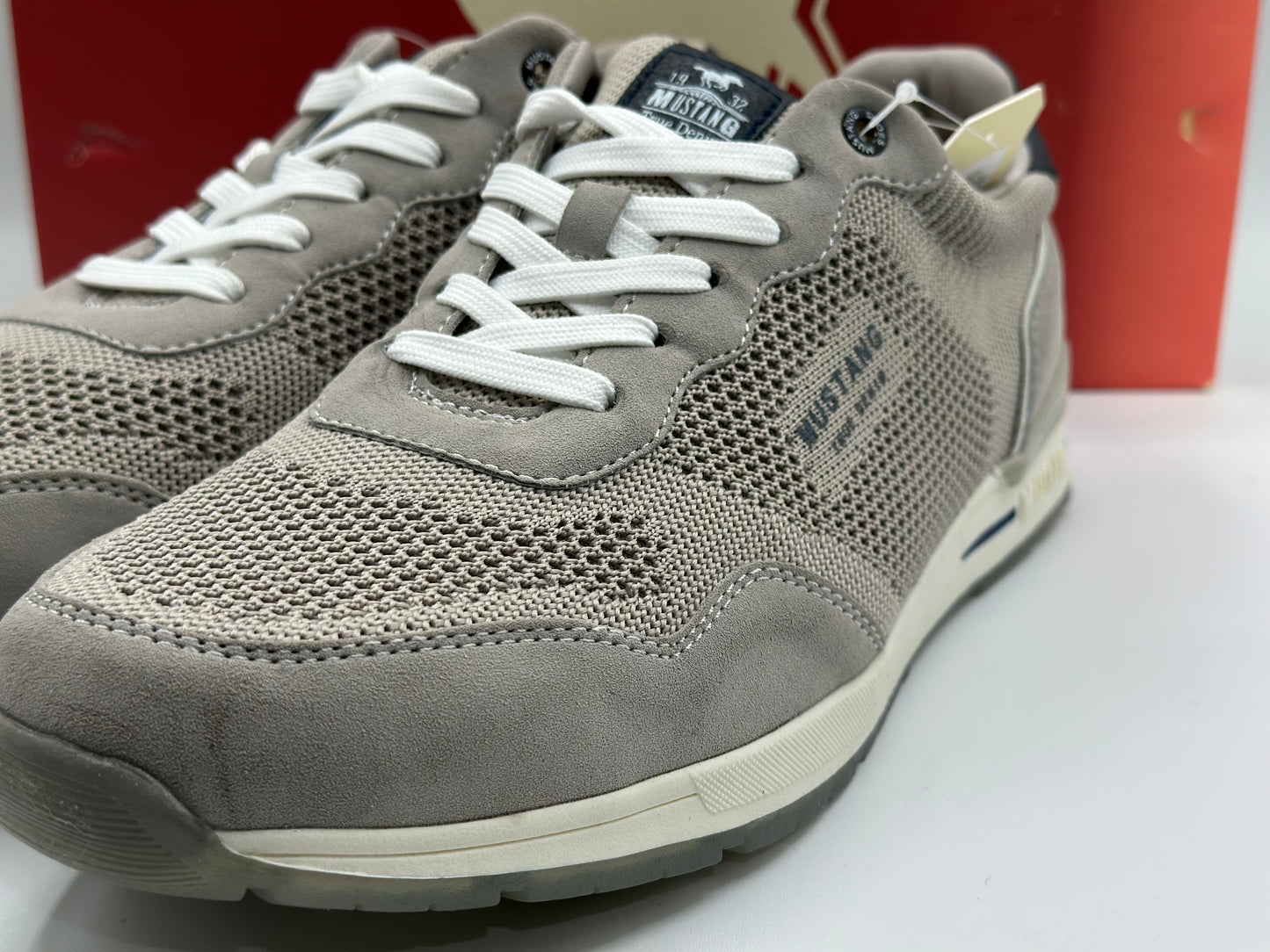 Baskets Mustang Sneakers ultra léger