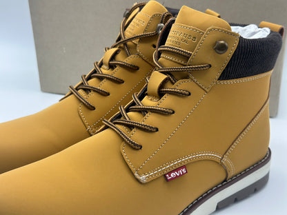 Boots chaussures pour homme LEVIS neuves et authentique taille 42,5. 43. 44