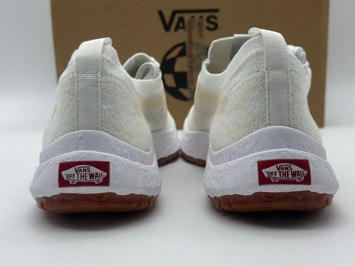 CHAUSSURES VANS ULTRARANGE neuves et authentique pour femmes