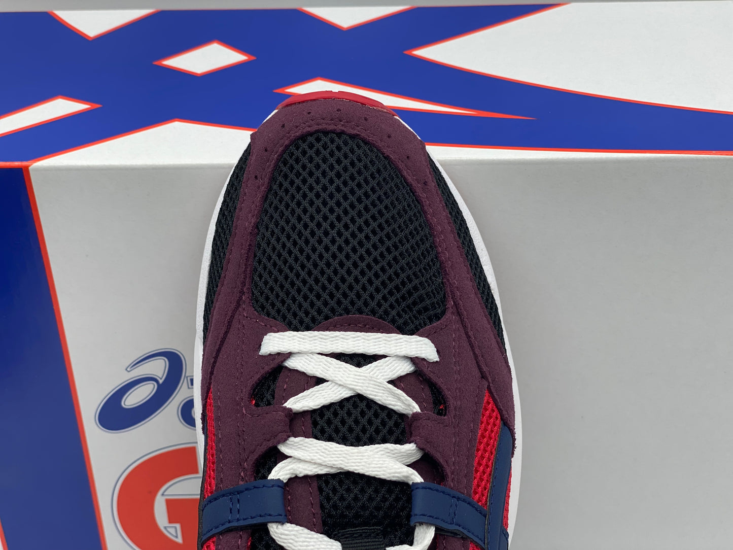 Basket Asics GEL neuves et authentique taille 44 et 44,5