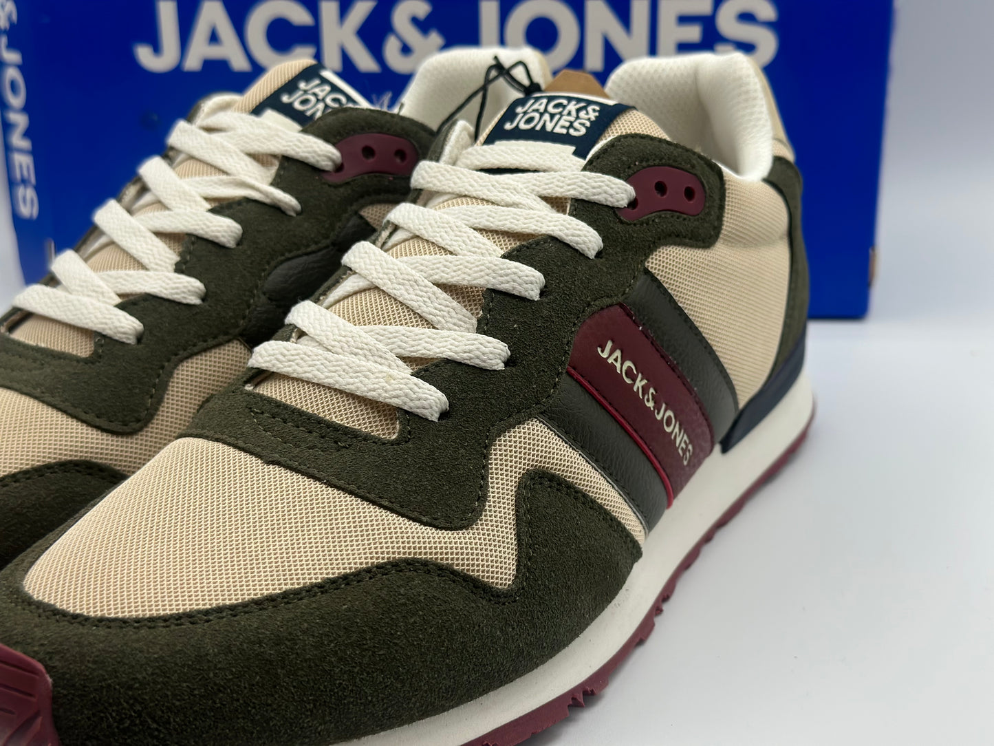 Chaussures baskets jack&jones pour homme neuves taille 44