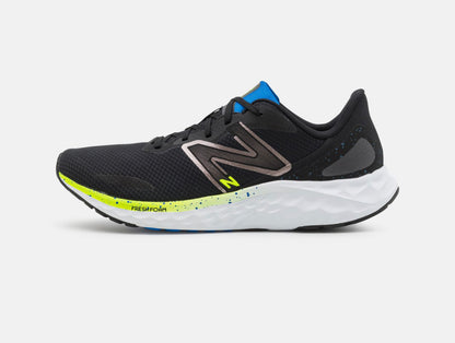 Baskets new balance Homme neuves et authentique 44