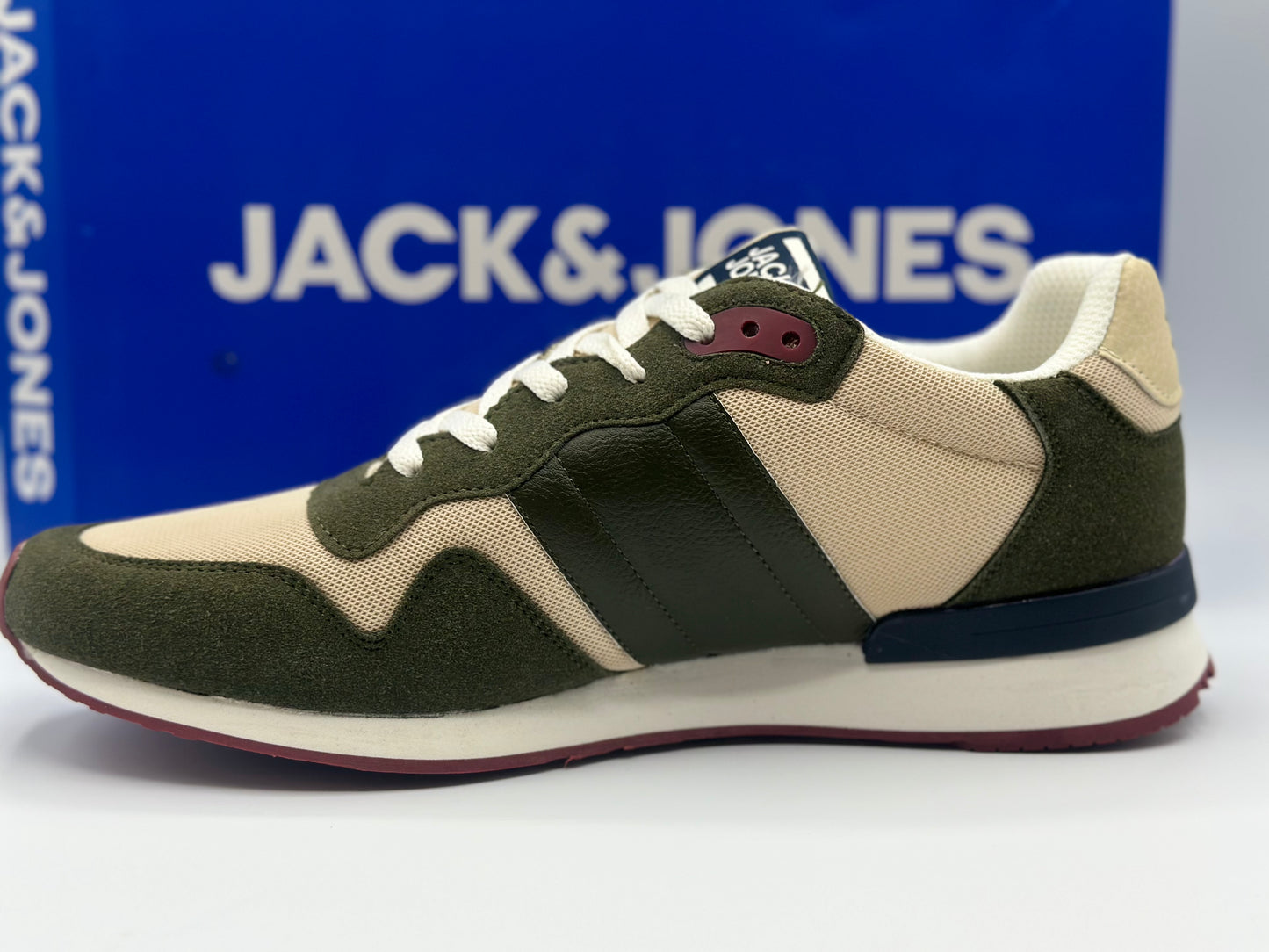 Chaussures baskets jack&jones pour homme neuves taille 44