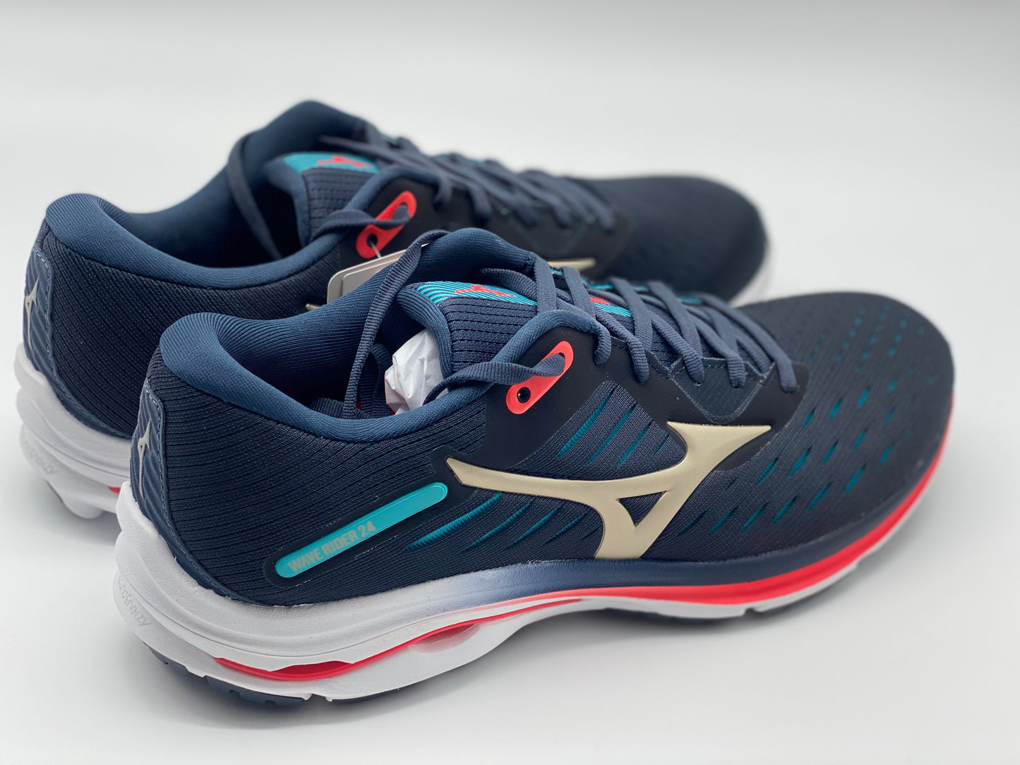 Baskets Mizuno Wave Rider , Chaussure de Course Homme taille 44 neuve