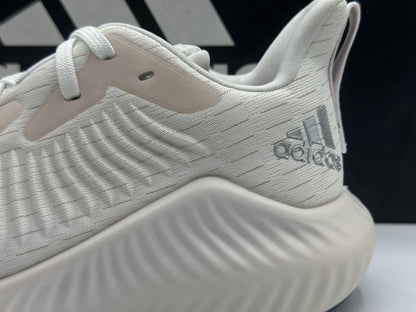 Chaussures baskets femme adidas neuves et authentique