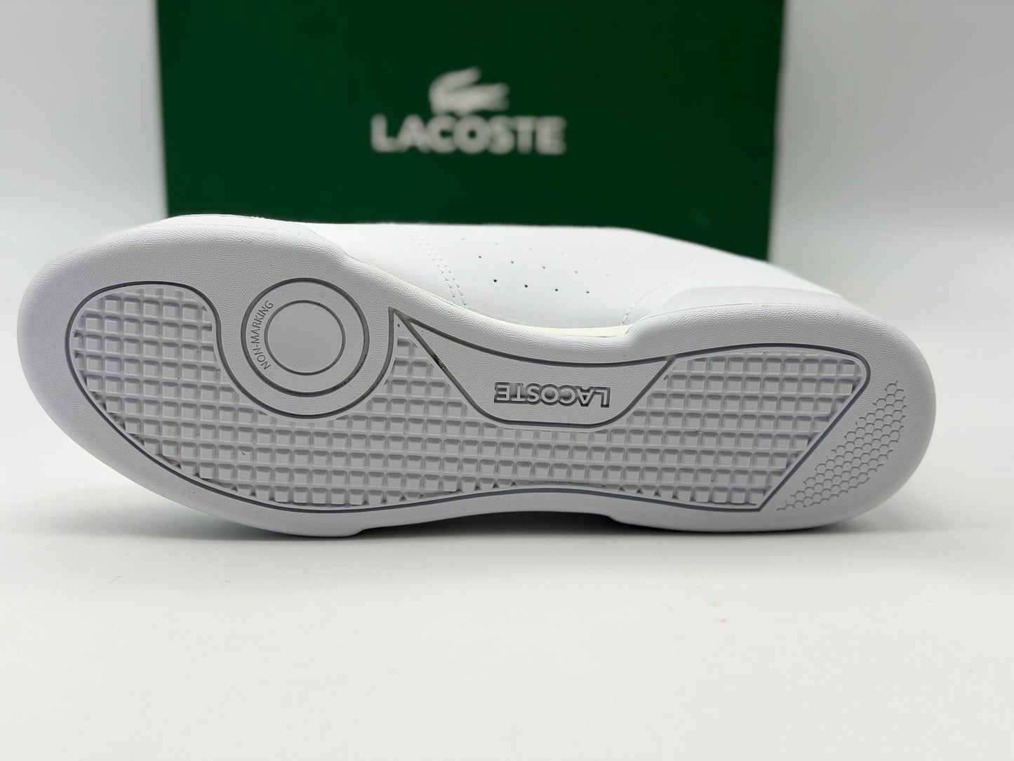 Sneakers Carnaby Cup homme en cuir
Sneakers - Blanc - Lacoste - Homme