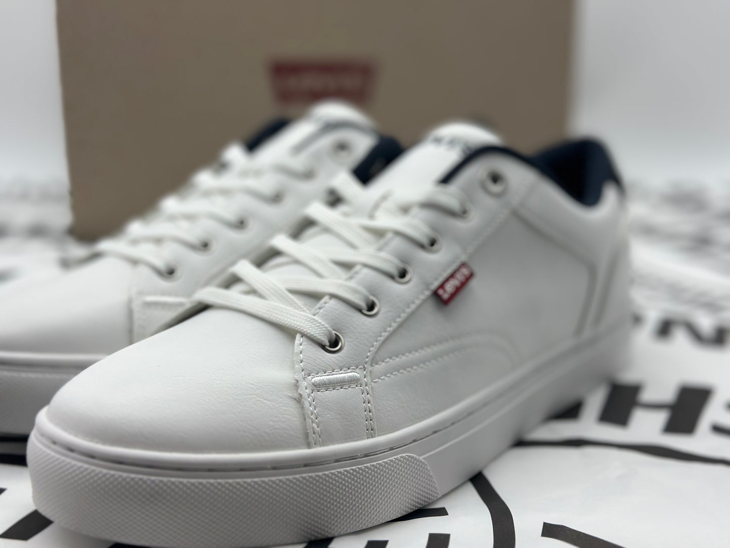 LEVI'S Homme Basket neuves tailles 43