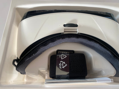 Samsung Gear VR casque de réalité virtuelle blanc givre pour Galaxy S6, S6 edge, S6 edge+, S7, S7 ed neuf