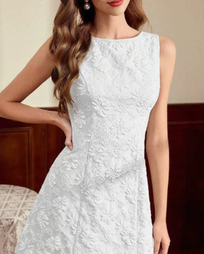 Robe "Lumière de Provence" – Jacquard Floral, Coupe Minimaliste & Style Français